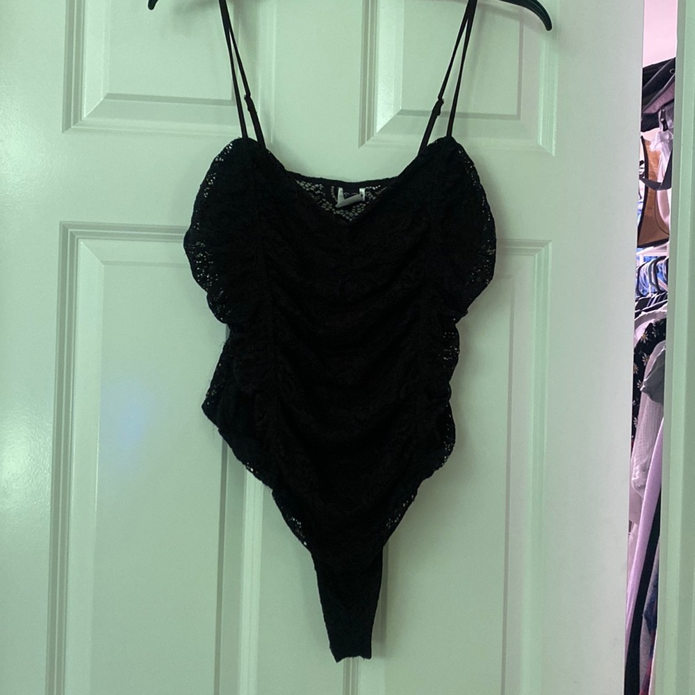 Black lace Windsor bodysuit size medium